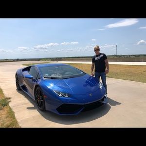 Meet your Posher, Johnathan